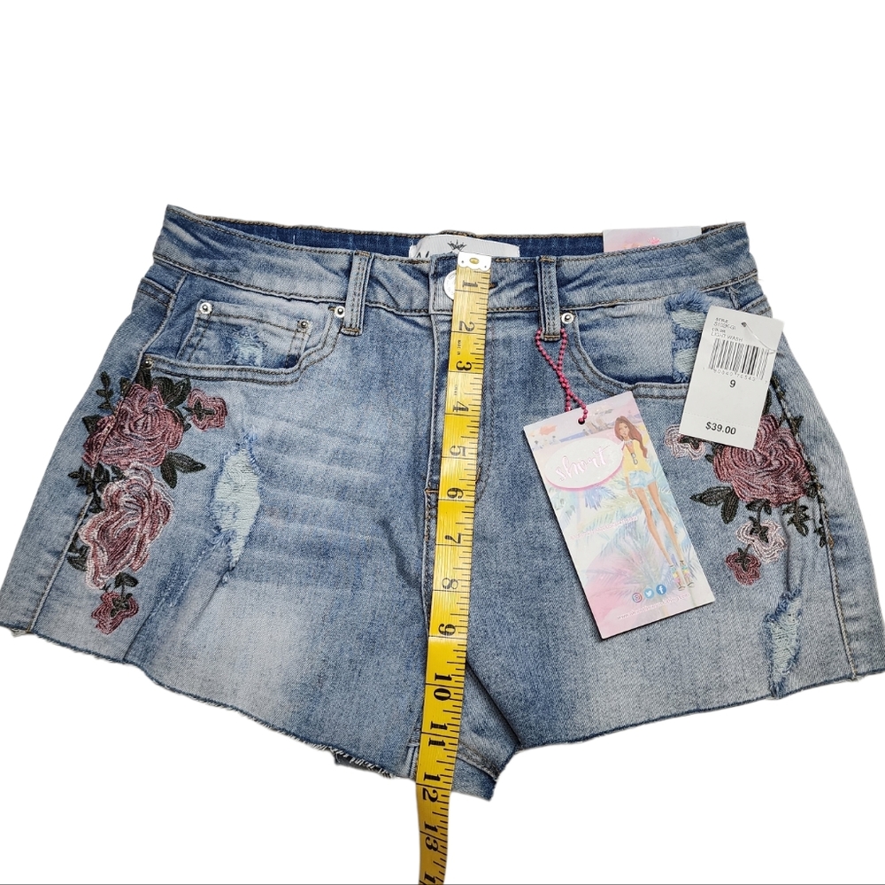 Almost Famous High Rise Destressed Shorts|Denim | Junior Women Size 9 - Picture 7 of 11